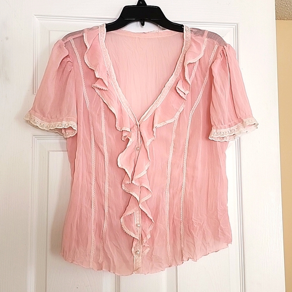 Pink blouse - Picture 1 of 3